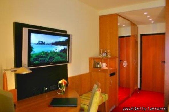 Astralis Hotel Domizil Walldorf  Room photo